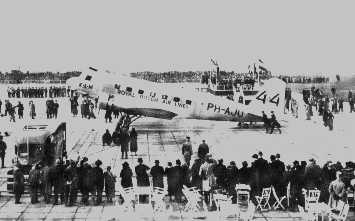 21 november 1934, de Uiver terug op Schiphol